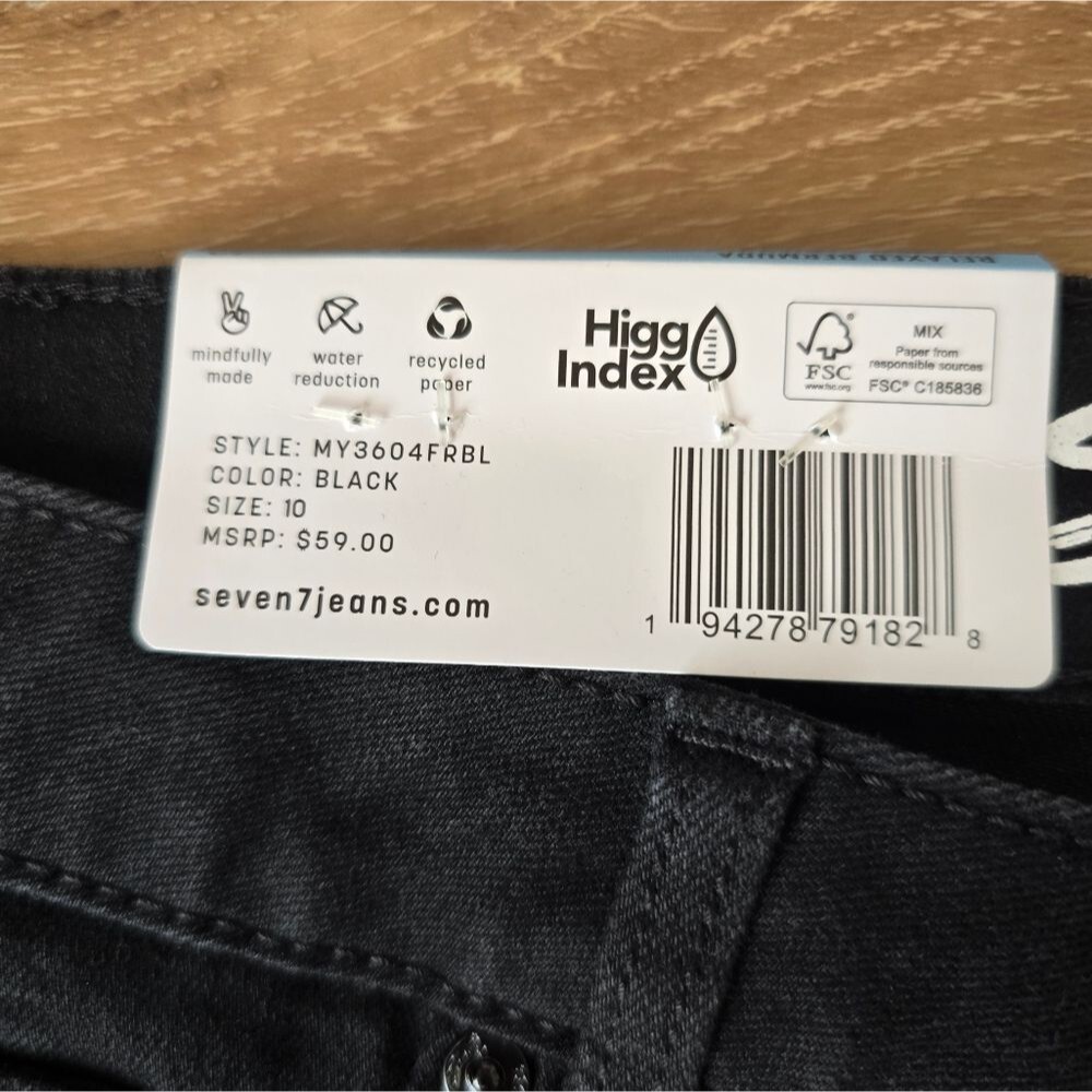 Seven7 Women's Bermuda Short - Picture 3 of 9